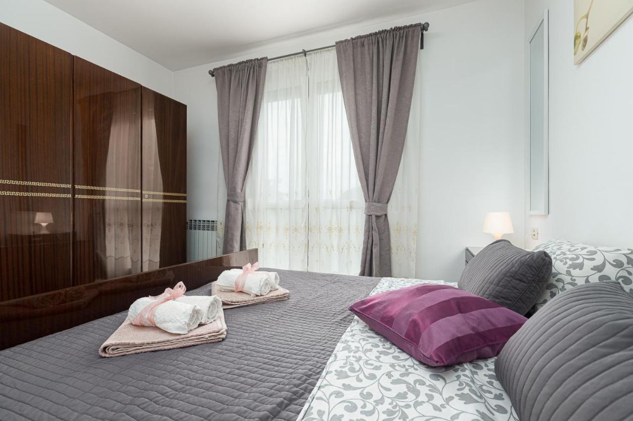 Apartamento Dea B4+1 Poreč Exterior foto